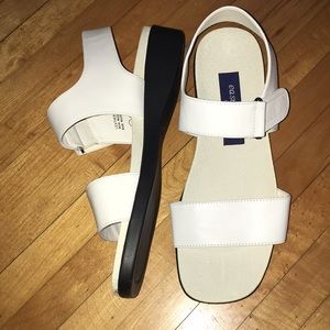 Easy Spirit white sandals
